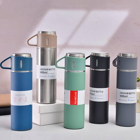 Vaccum flask set keep it hot or cold